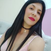 Aisha latina のキャスト無料のライブセックスチャット Stripchat