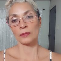 Milf topacio主播免费直播性爱表演和聊天 Stripchat
