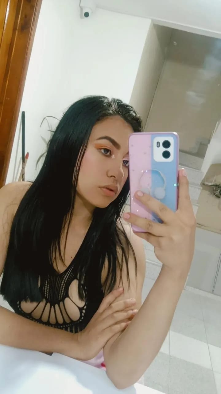 Perfil Modelo Webcam Pastora Deep Anal Stripchat