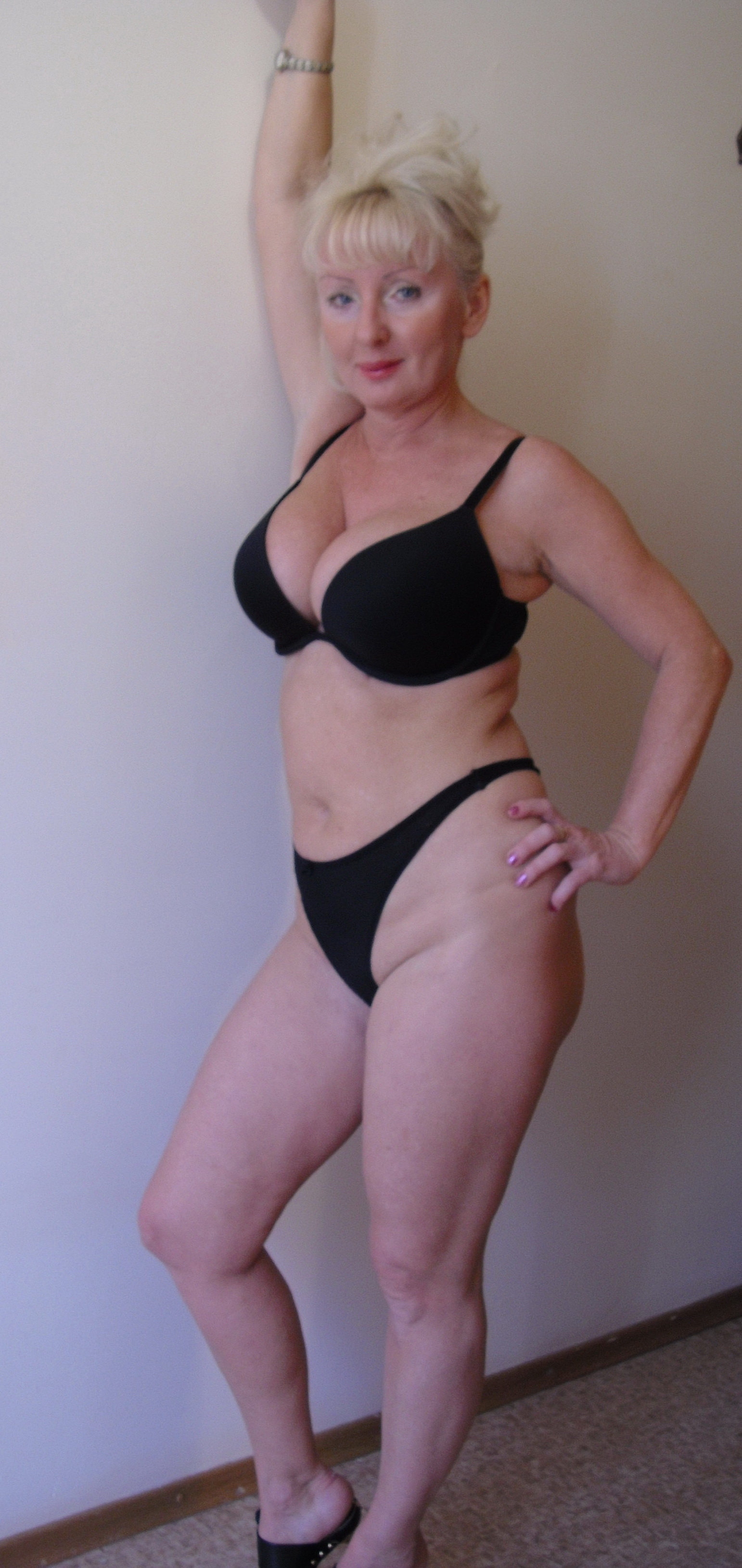 MATURE SEXY 69 님의 웹캠 모델 프로필 xHamsterLive