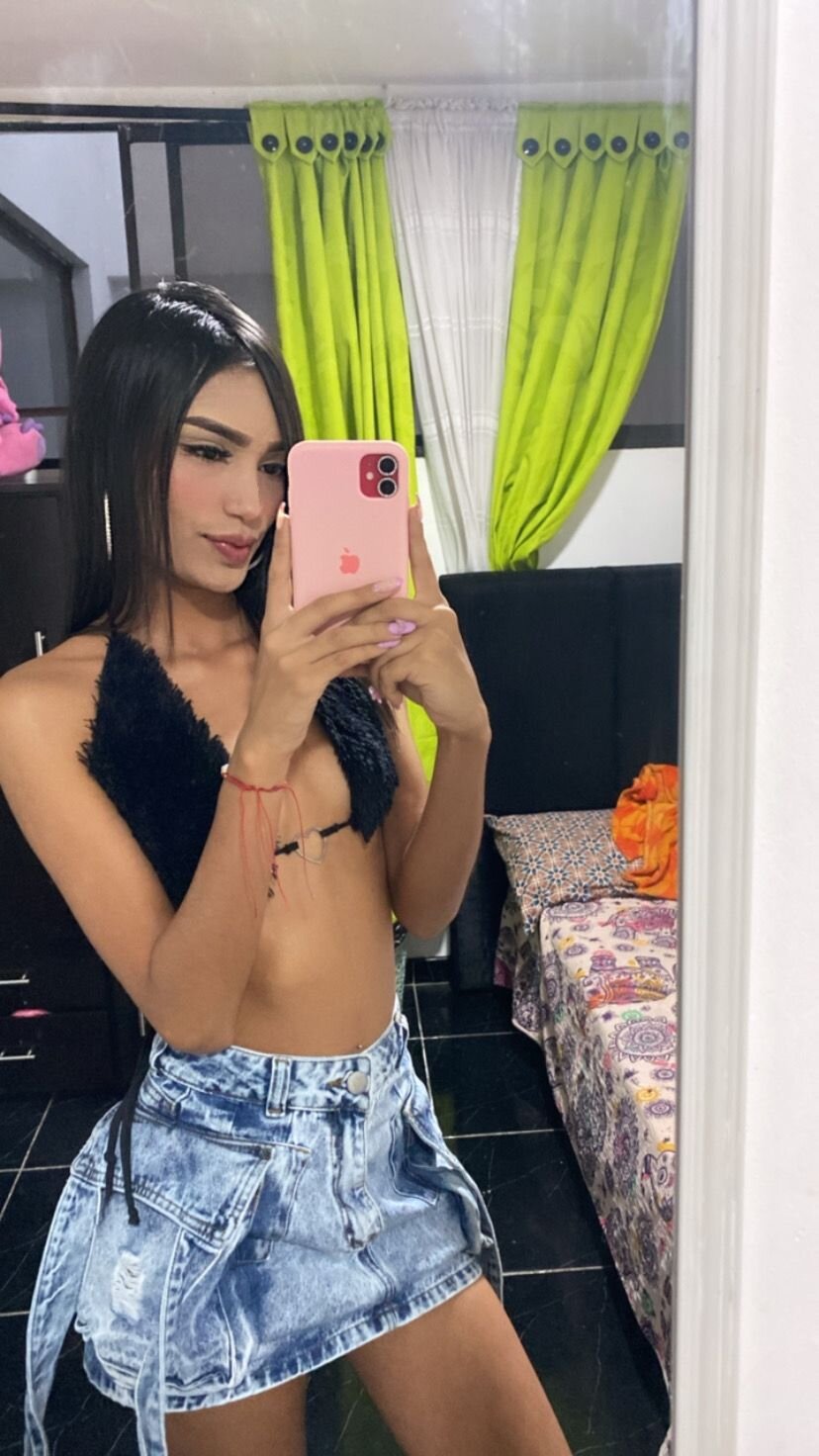 Nikki Kat Cam Model Profil Stripchat