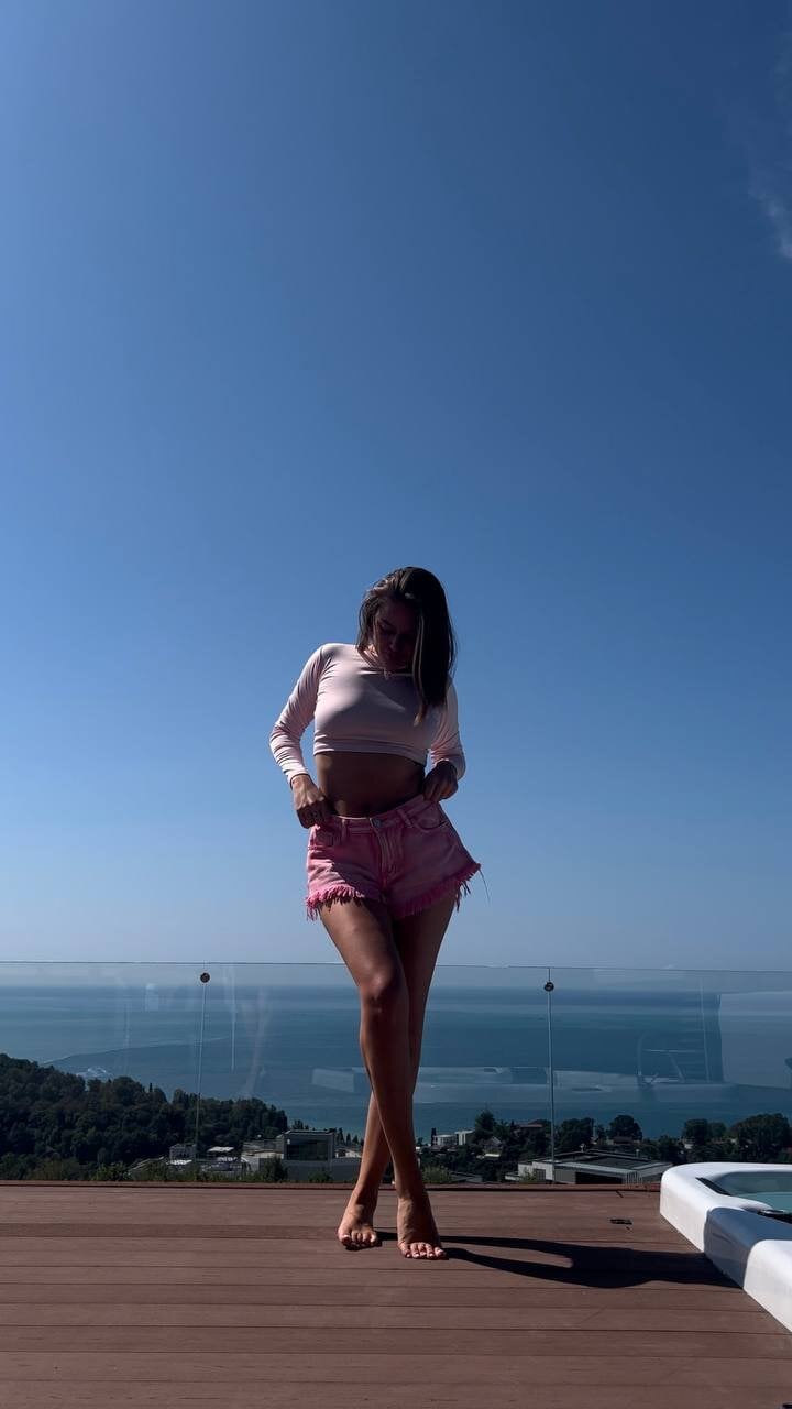 Discover Trending Posts By Top Webcam Models Beeg Live Sex