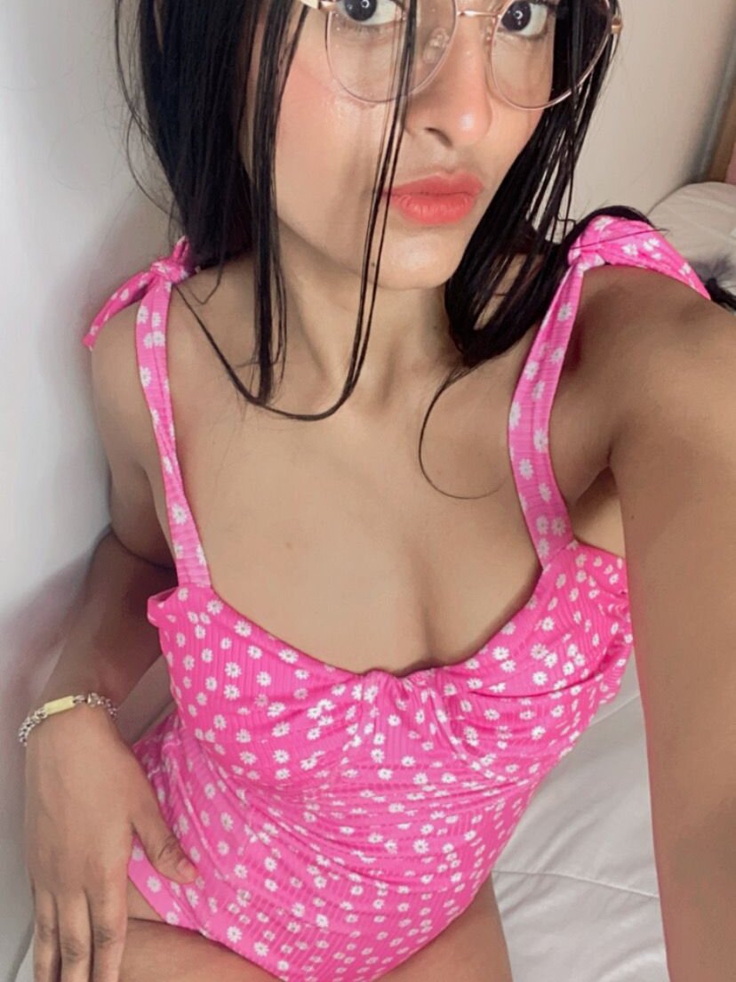 Kaori Cute Profile StripChat Webcam Model CamWox