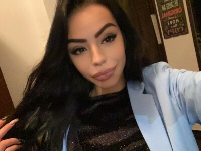 Julya Jade Stripchat Webcam Model Profile Free Live Sex Show Cam Joy