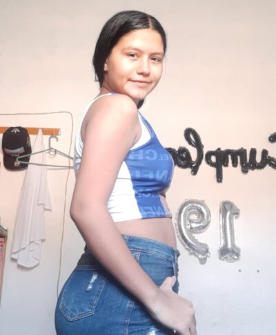 Antonella Sweet Stripchat Webcam Model Profile Free Live Sex Show Cam Joy