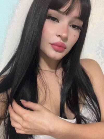 Modelka Bellawolf1 na kameře živá sex show a chat zdarma Stripchat