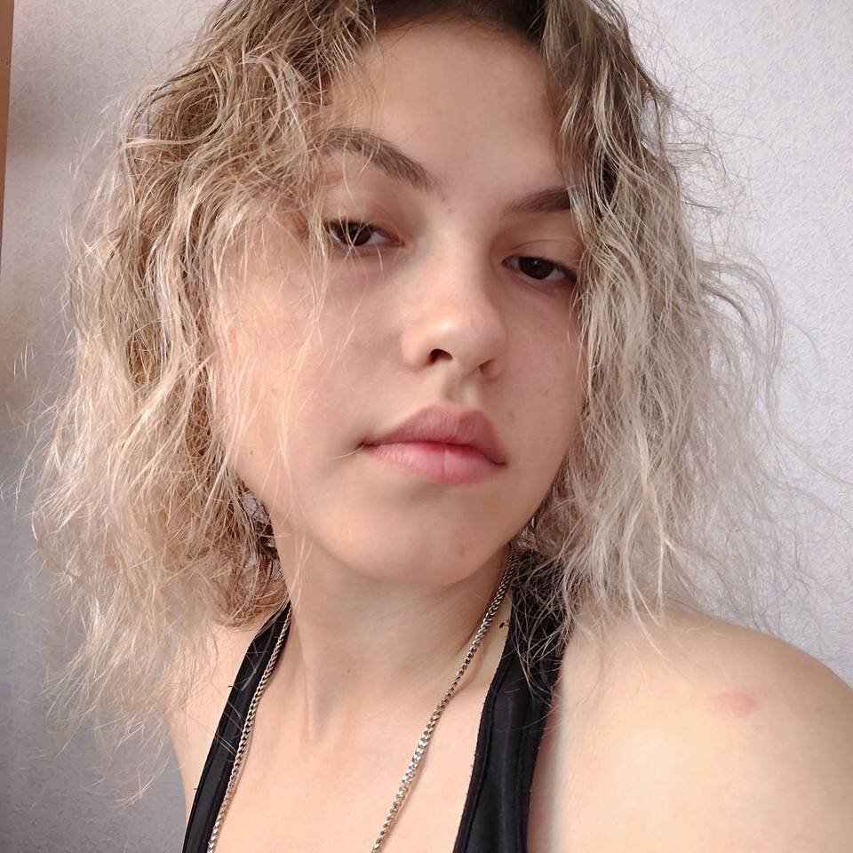 Modelka LisaLaf na kameře živá sex show a chat zdarma Stripchat