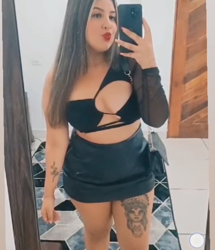 Lary Latina Stripchat
