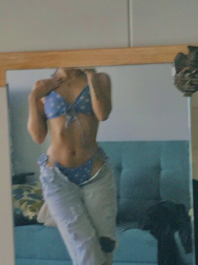 Ashleyy Piink Stripchat Webcam Model Profile Free Live Sex Show