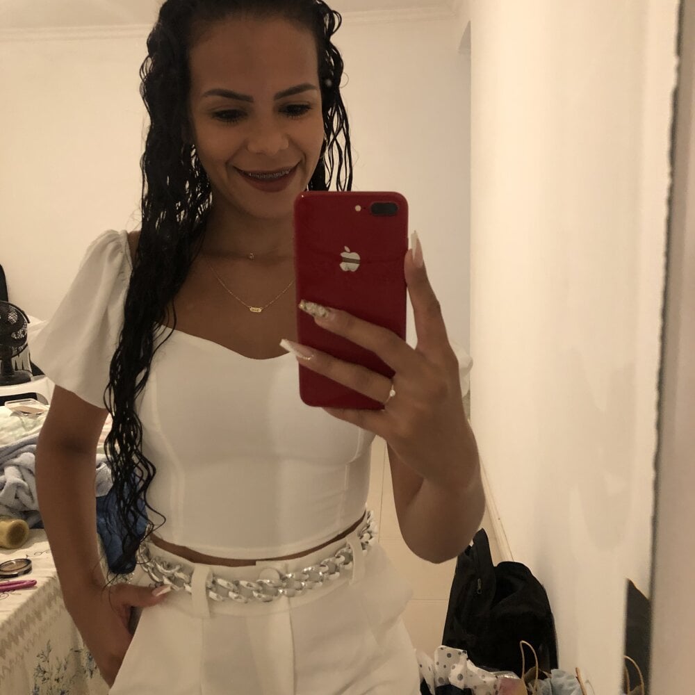 Kaah Moura Cam Model Free Live Sex Show Chat Stripchat