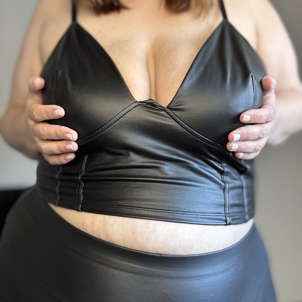 BBW Noraのキャストのプロフィール xHamsterLive