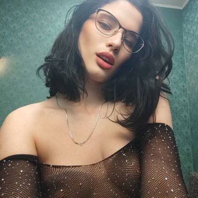 Modelul Pe Camera DarkQueen Show De Sex Live Gratuit Stripchat