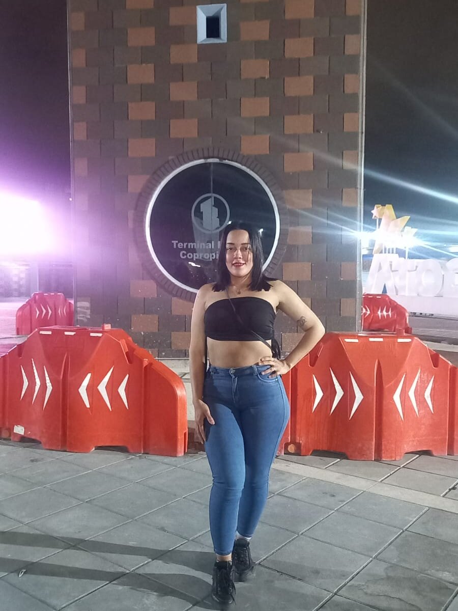 Latina Isa Cam Model Profile Stripchat