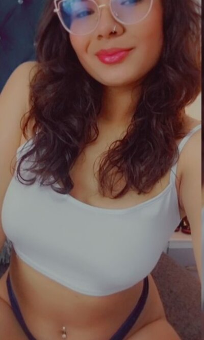 Modelul Pe Camera Katherin Full Ass Show De Sex Live Stripchat
