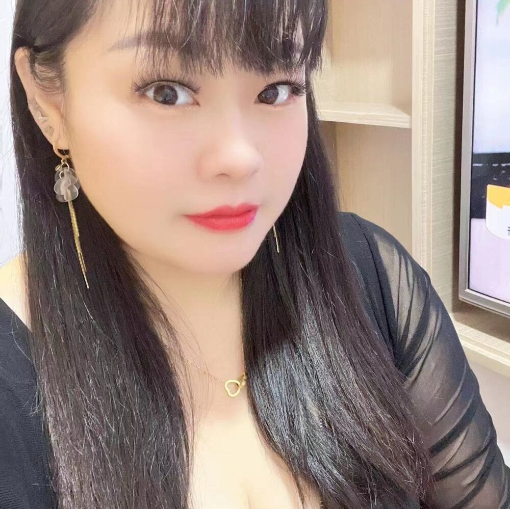 Magic Flora Nude Profile And Live Sex Chat King2Cam