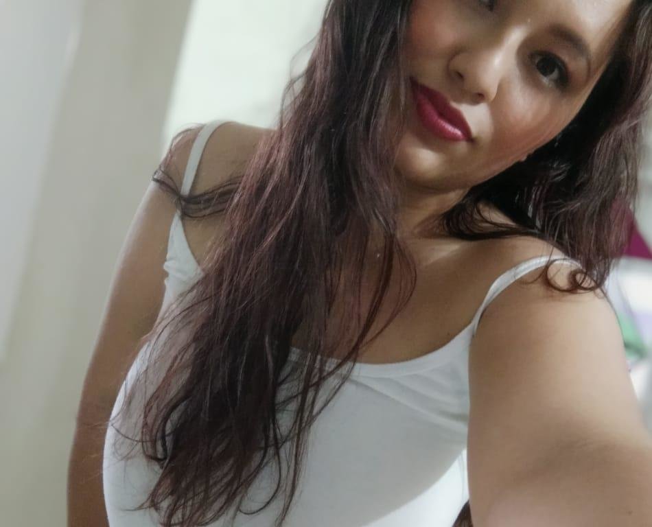 Modelo de Cam tinny bbw Show de Sexo ao Vivo Grátis e Chat Stripchat