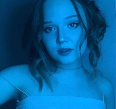Modelka LissaLewis na kameře živá sex show a chat zdarma Stripchat