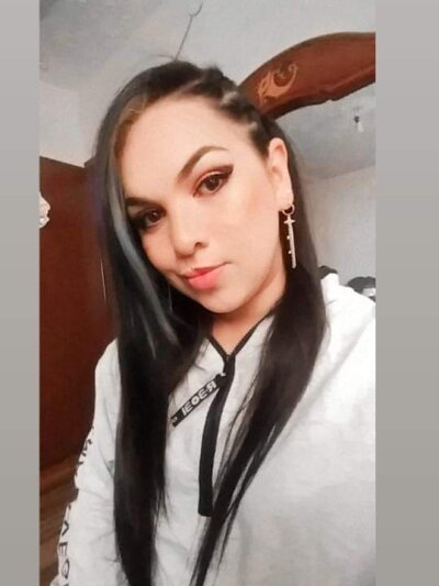 Modelka Sweet Adela na kameře živá sex show a chat zdarma Stripchat