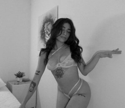 Charlotte Owens Stripchat Webcam Model Profile Free Live Sex Show