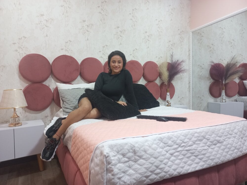 Miia Cam Model Free Live Sex Show Chat Stripchat