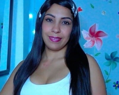 Perla Hot23 Stripchat Webcam Model Profile Free Live Sex Show