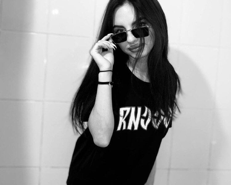 Simalotti Cam Model Free Live Sex Show Chat Stripchat