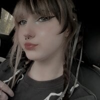 TiredminaaLive Webcam