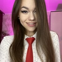 AdriannaHiurry 오프라인 채팅방