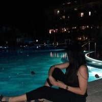 CassandraElise's Offline Chat Room