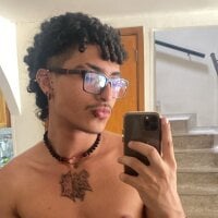 eliasferragamo webcam model