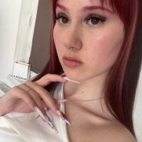 uwu_nika18 model avatar