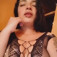 KatherineLips' Offline Chat Room