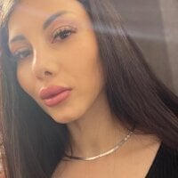 Emmi_Swon webcam model