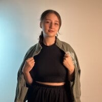 MittieRichison webcam model
