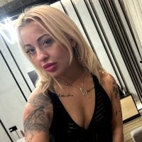 XS_Mia's Avatar Pic