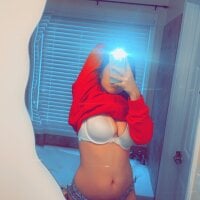 babyizzie's Profile Pic