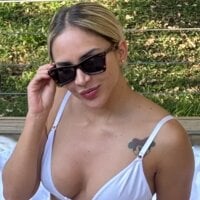 AngelySaenz webcam