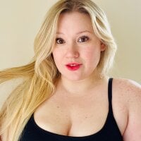 PiggyRose nude strip on webcam for live sex video chat