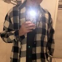 yourhorny420559's Offline Chat Room