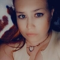 princesssxdaisy69's Offline Chat Room