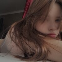 Vickypiki webcam model