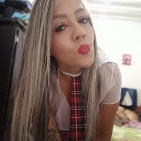 alejita_lamonita webcam model