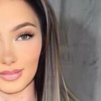 غرفة دردشة Ellietoxxxic دون اتصال