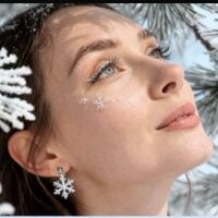 The_Snowwhitee webcam model
