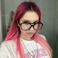 AlinaWalters webcam model