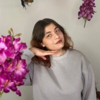 SuzieAllery webcam model