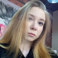 ChloeHell's Offline Chat Room