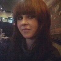 Violetta_Gonsales' Offline Chat Room