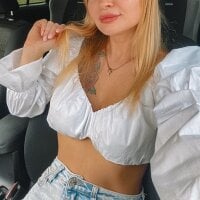 BlondeBatty