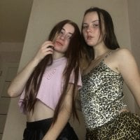 Liza_end_Adelia's Offline Chat Room